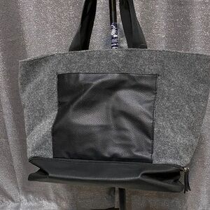 DSW Black and Gray Travel Tote